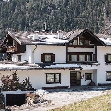 Kronplatz Lodge Dolomites San Vigilio Di Marebbe Exteriér fotografie